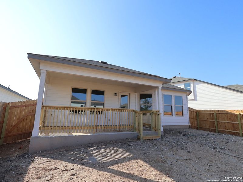 Exterior details and patio area of a home in Blue Ridge Ranch, San Antonio (Image 27). Exterior details and patio area of a home in Blue Ridge Ranch, San Antonio (Image 27).