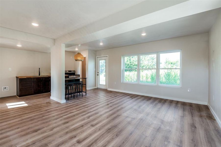 Spacious, unfurnished interior of a new home in , Blue Ridge (Image 22).