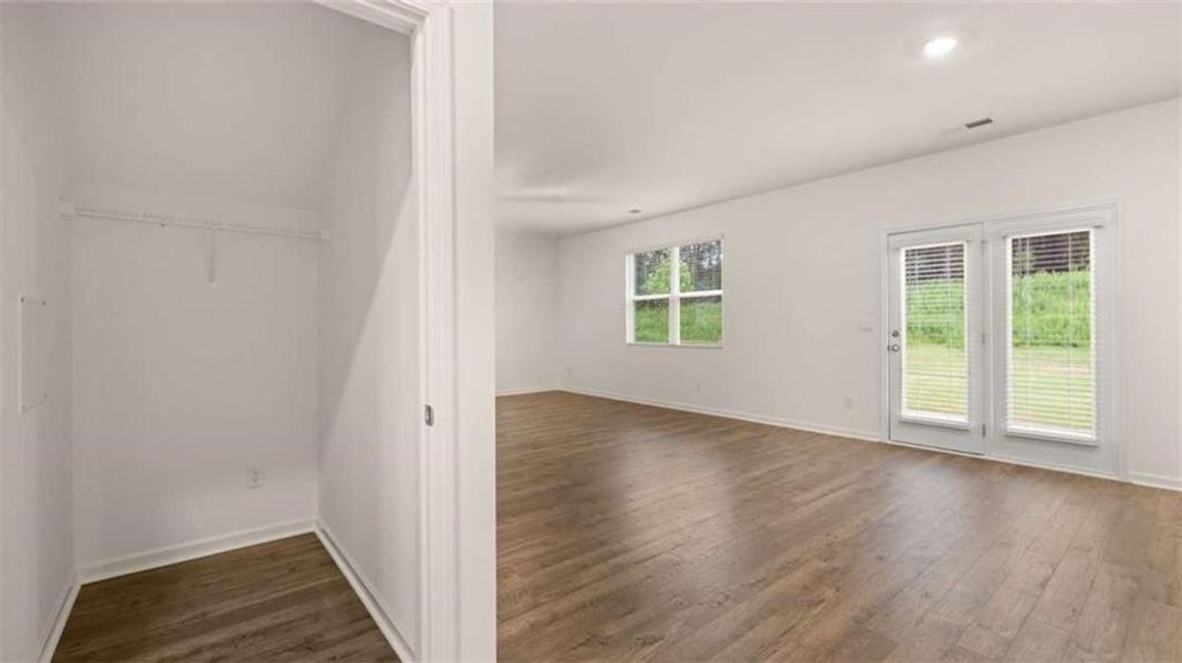 Spacious, unfurnished interior of a new home in Poplar Preserve, Newnan (Image 26). Spacious, unfurnished interior of a new home in Poplar Preserve, Newnan (Image 26).