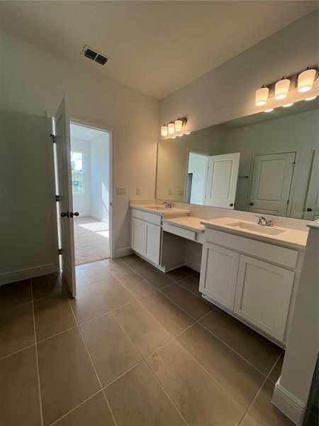 Furnished interior view inside a new home in Hills of Minneola, Minneola (Image 11). Furnished interior view inside a new home in Hills of Minneola, Minneola (Image 11).