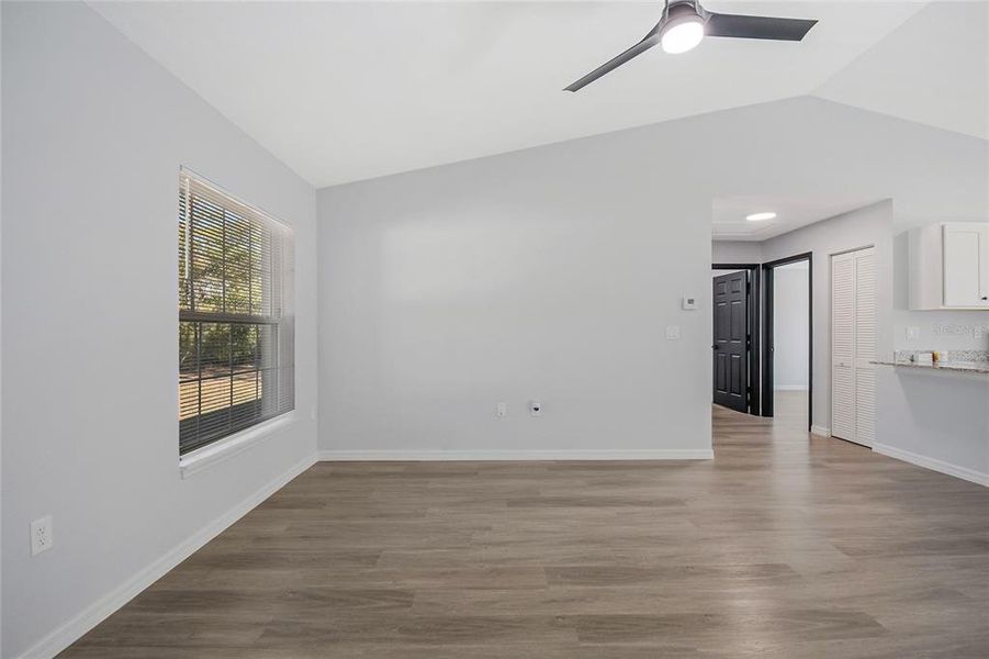 Spacious, unfurnished interior of a new home in , Dunnellon (Image 19).