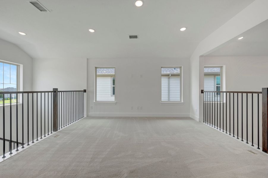 Spacious, unfurnished interior of a new home in Painted Tree, McKinney (Image 23).
