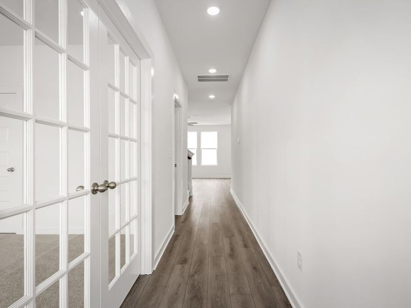 Spacious, unfurnished interior of a new home in Calista Farms, White House (Image 15).