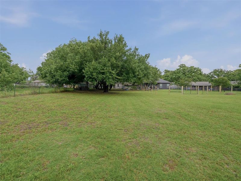 Natural landscape and outdoor views near in Weatherford (Image 26). Natural landscape and outdoor views near in Weatherford (Image 26).