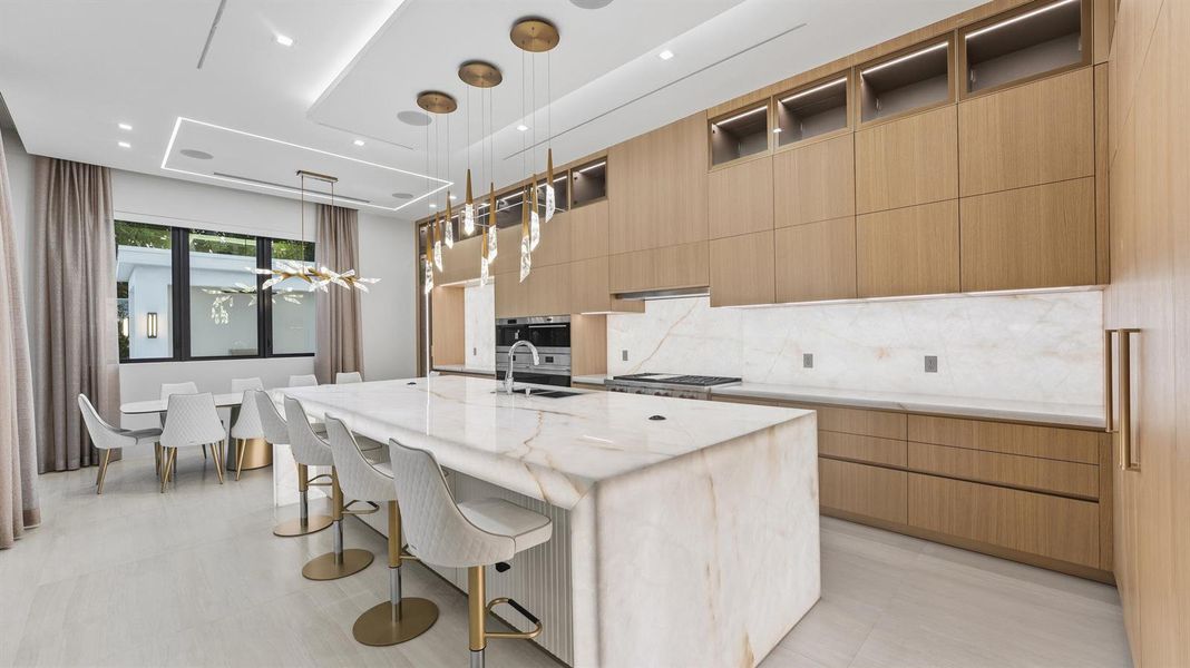 KITCHEN KITCHEN