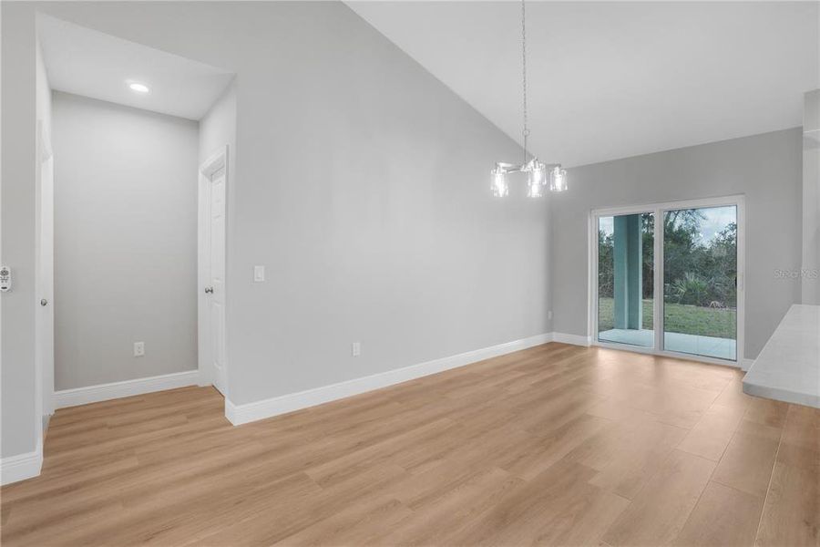 Spacious, unfurnished interior of a new home in , Deltona (Image 9).