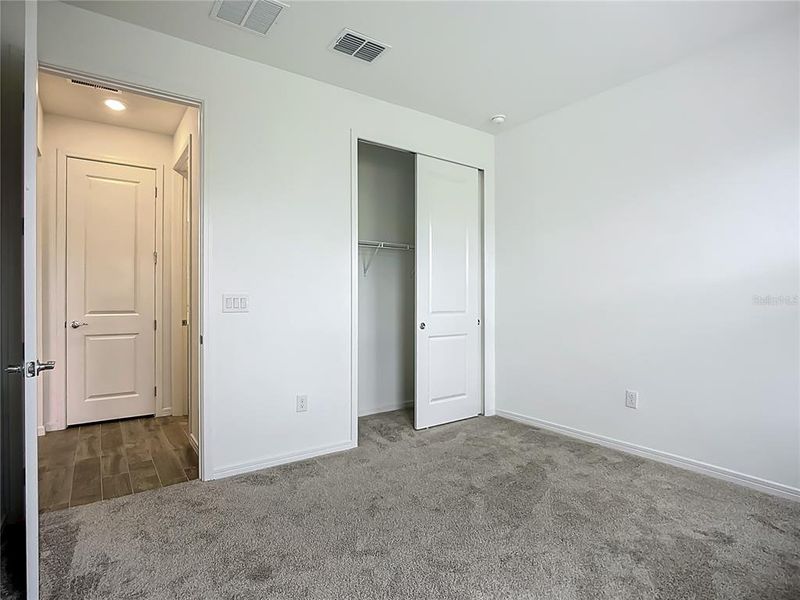 Spacious, unfurnished interior of a new home in , Parrish (Image 25).