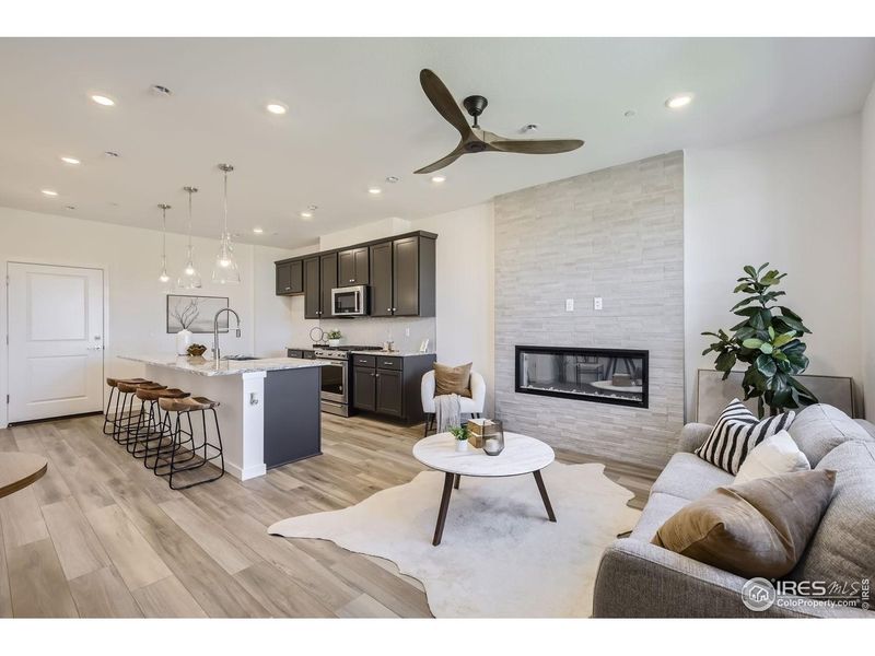 Furnished interior view inside a new home in Mountain Brook, Longmont (Image 5).