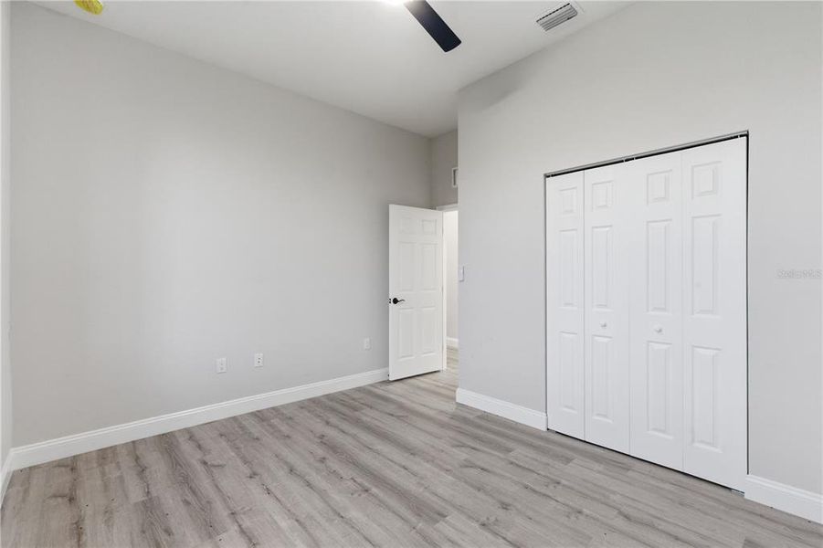 Spacious, unfurnished interior of a new home in , Lehigh Acres (Image 23).