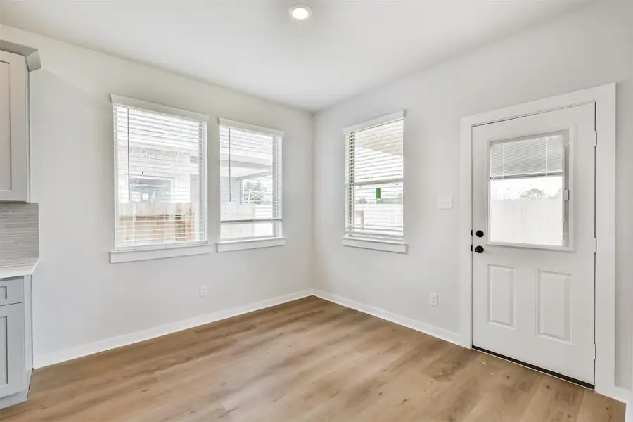 Spacious, unfurnished interior of a new home in , Manvel (Image 40). Spacious, unfurnished interior of a new home in , Manvel (Image 40).