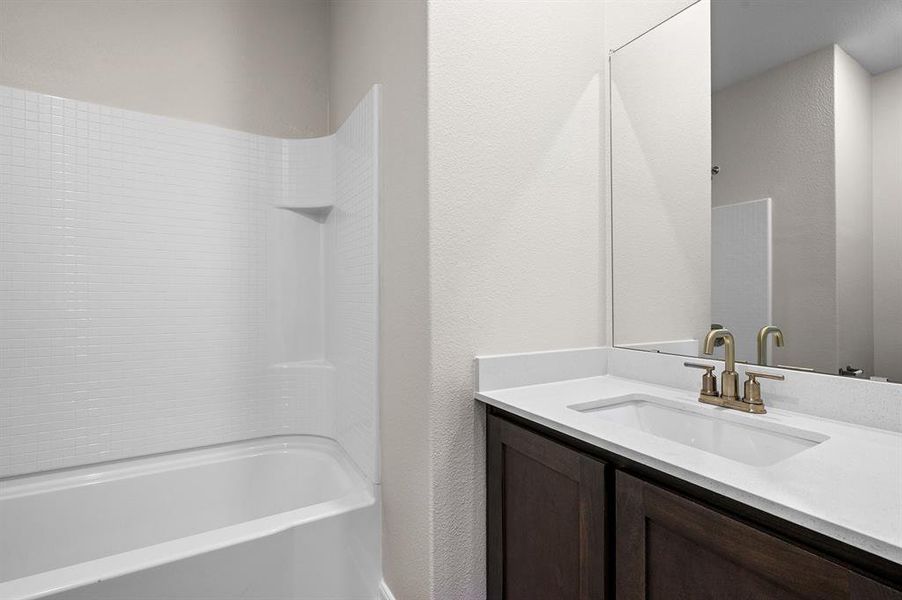 Close-up of interior finishes inside a home in College Park, Dallas (Image 10).