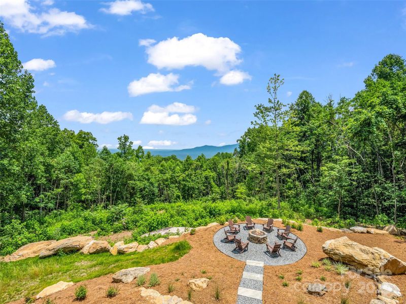 Image 43 of a home in .