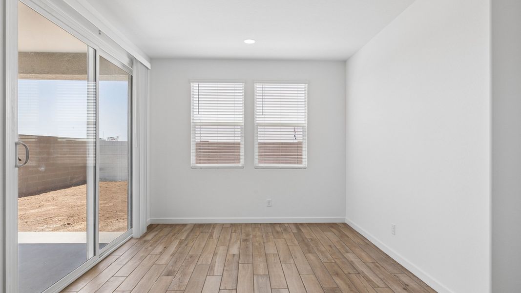 Spacious, unfurnished interior of a new home in Radiance at Superstition Vistas, Apache Junction (Image 21).