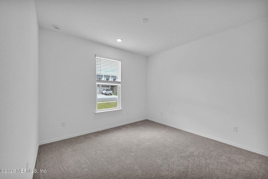 Spacious, unfurnished interior of a new home in Hyland Trail, Green Cove Springs (Image 11).