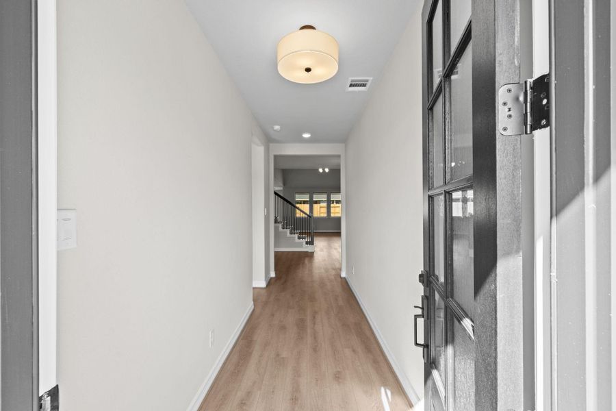 Spacious, unfurnished interior of a new home in Oakwood Estates, Waller (Image 22).