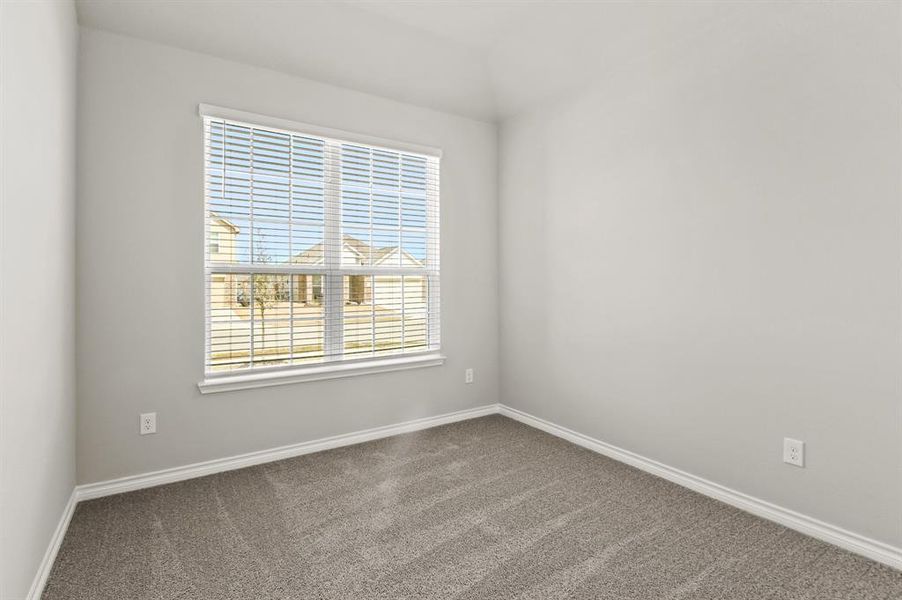 Spacious, unfurnished interior of a new home in Deer Creek, Fort Worth (Image 22). Spacious, unfurnished interior of a new home in Deer Creek, Fort Worth (Image 22).