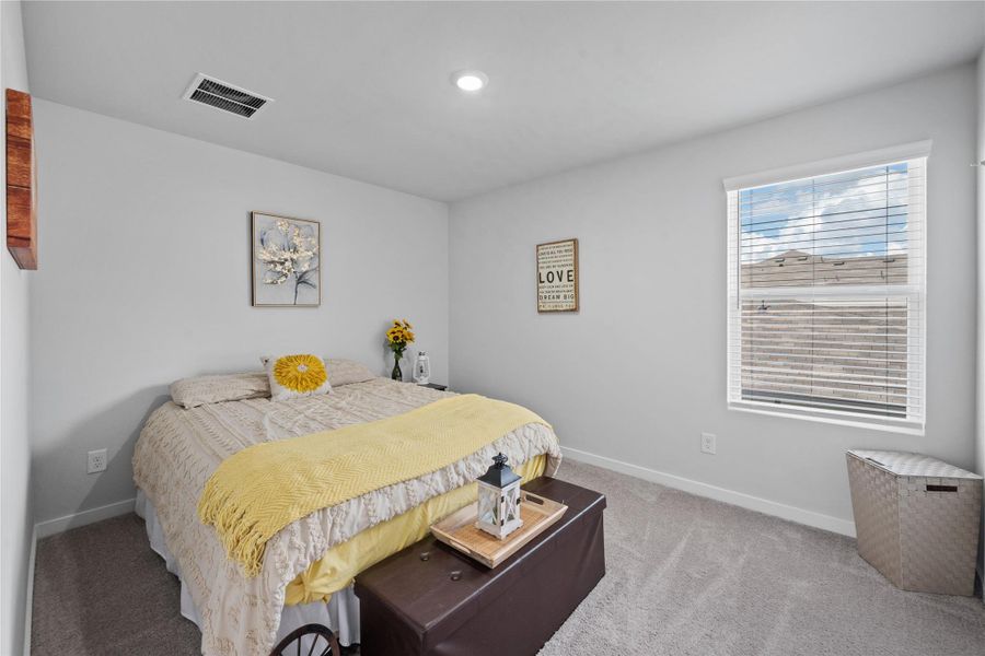 Furnished interior view inside a new home in Sherwood Glen, Conroe (Image 13).
