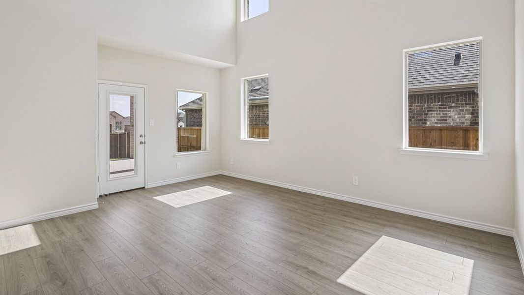 Spacious, unfurnished interior of a new home in Lilybrooke at Legacy Hills, Celina (Image 6).