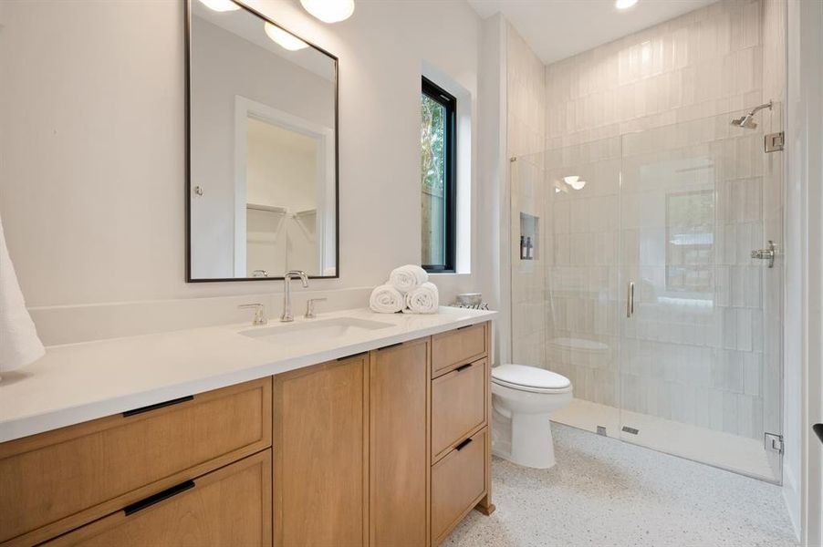 Furnished interior view inside a new home in , Dallas (Image 15). Furnished interior view inside a new home in , Dallas (Image 15).
