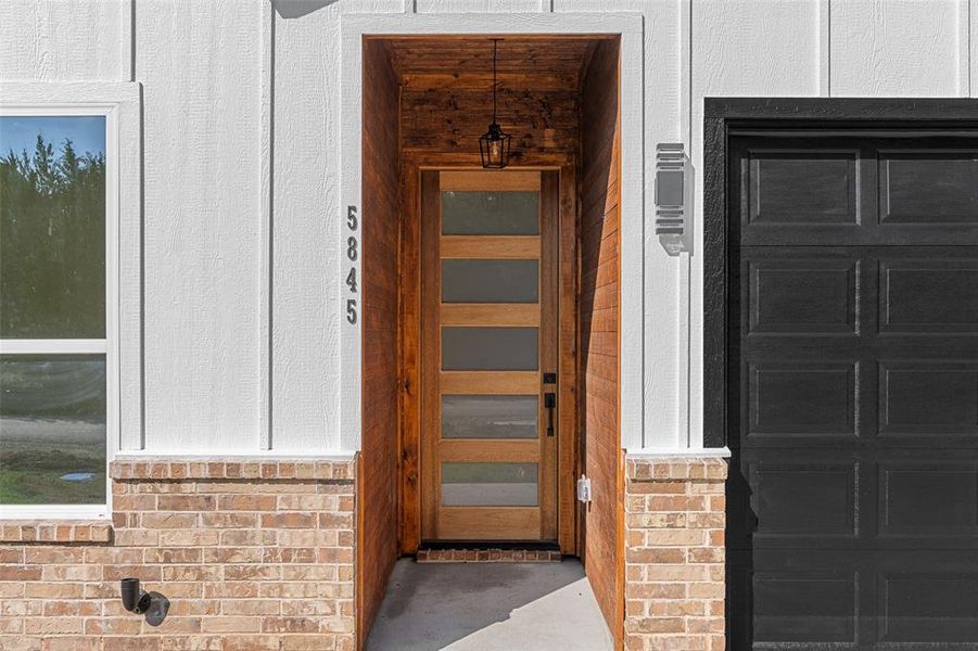 Exterior details and patio area of a home in , Granbury (Image 3). Exterior details and patio area of a home in , Granbury (Image 3).