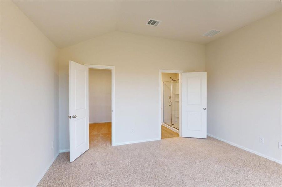 Spacious, unfurnished interior of a new home in Mobberly Farms, Pilot Point (Image 17). Spacious, unfurnished interior of a new home in Mobberly Farms, Pilot Point (Image 17).