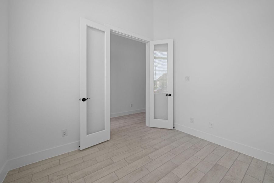 Photos are REPRESENTATIVE of the home /floor plan and are NOT of the actual home.  Selections, features, and room options may vary.