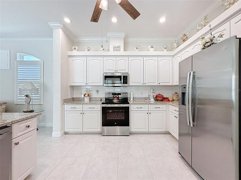 Furnished interior view inside a new home in , Spring Hill (Image 39).