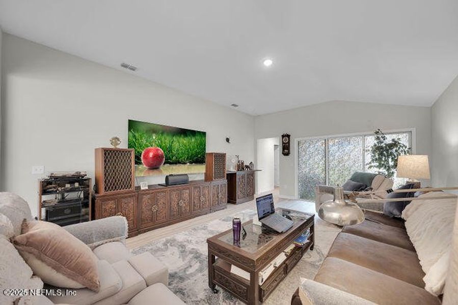 Furnished interior view inside a new home in Edinburgh Village, Jacksonville (Image 34). Furnished interior view inside a new home in Edinburgh Village, Jacksonville (Image 34).