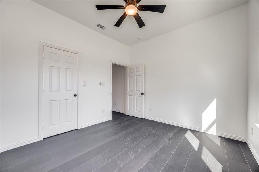 Spacious, unfurnished interior of a new home in , Greenville (Image 10).