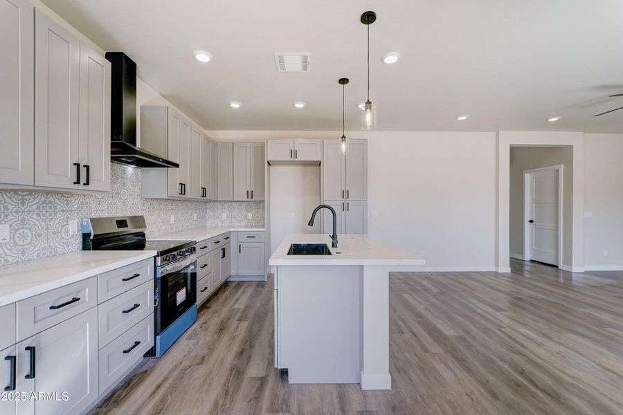 12503 W Cabrillo Dr-11 12503 W Cabrillo Dr-11