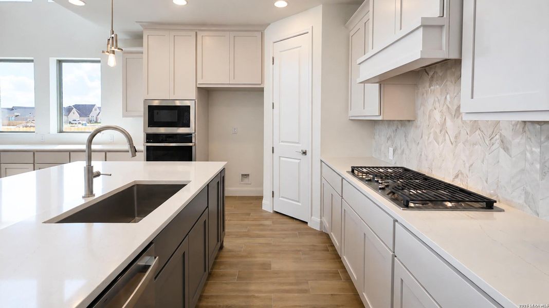 Furnished interior view inside a new home in Meadows of Mill Creek, Seguin (Image 13).