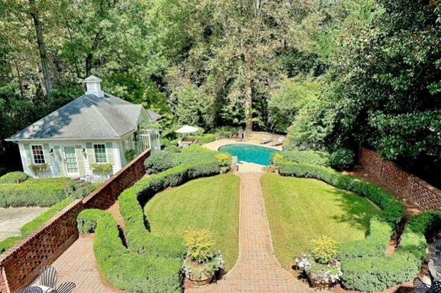 Image 5 of a home in . Image 5 of a home in .