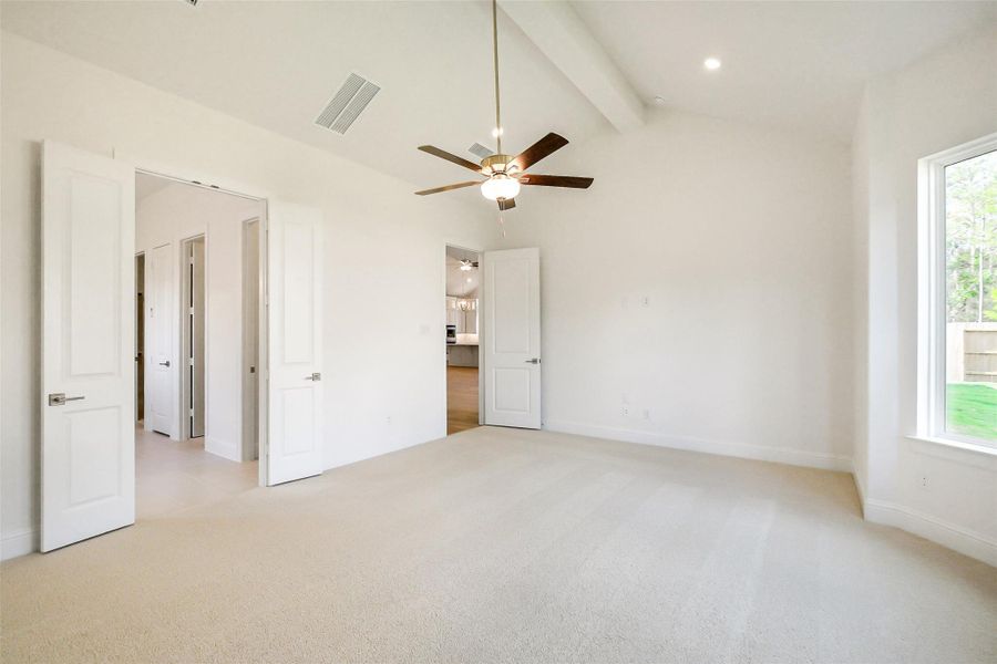 Spacious, unfurnished interior of a new home in Evergreen 70', Conroe (Image 30).