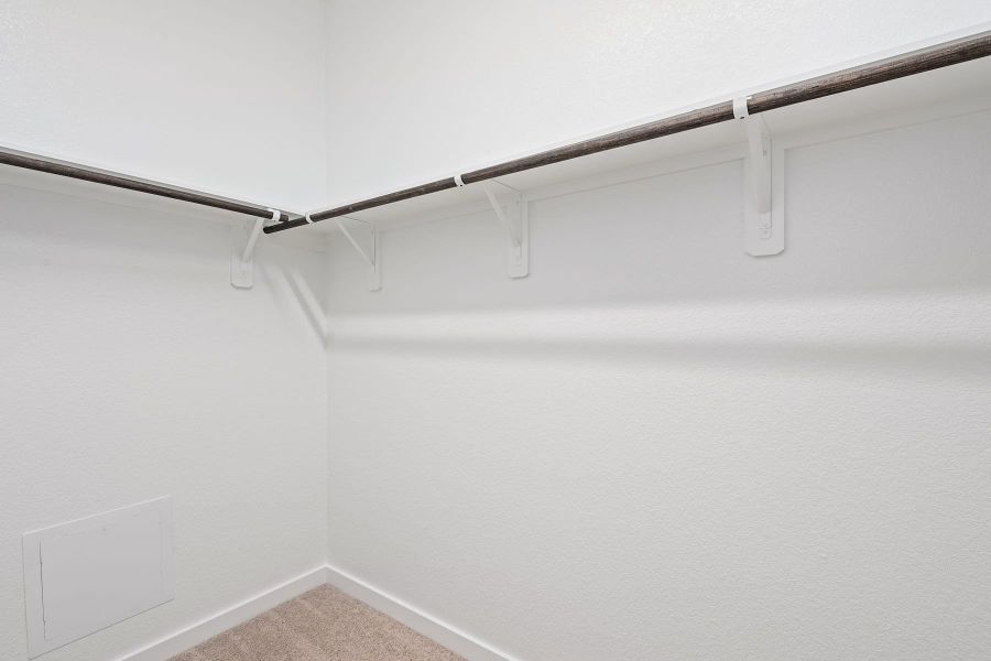 Spacious, unfurnished interior of a new home in Lariat, Liberty Hill (Image 33).