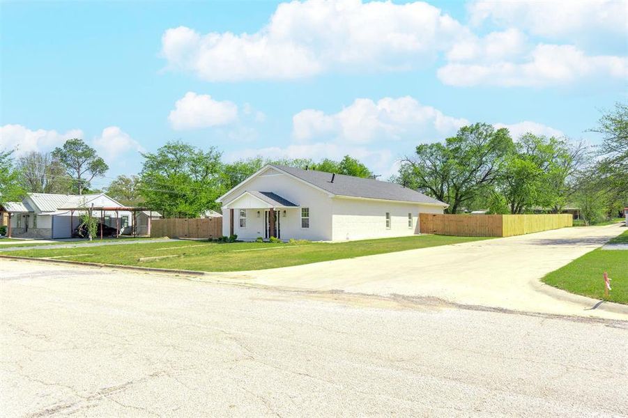 Image 38 of a home in .