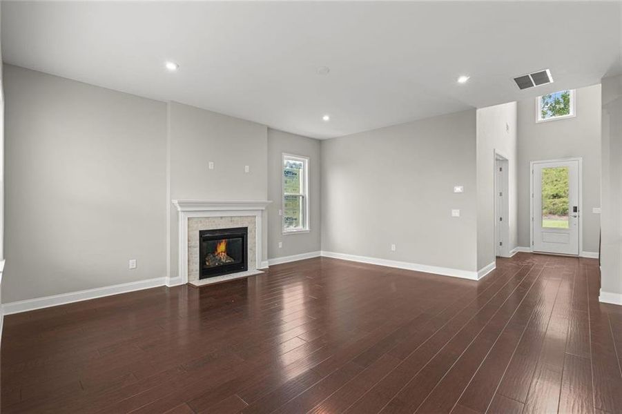 Spacious, unfurnished interior of a new home in Twin Lakes, Hoschton (Image 12). Spacious, unfurnished interior of a new home in Twin Lakes, Hoschton (Image 12).
