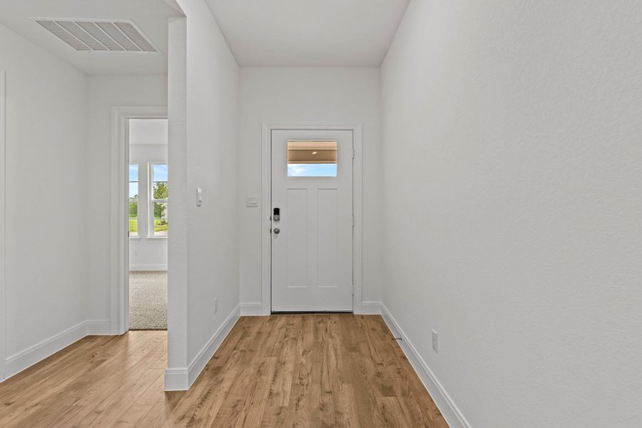 Spacious, unfurnished interior of a new home in Railhead, Cedar Creek (Image 28). Spacious, unfurnished interior of a new home in Railhead, Cedar Creek (Image 28).