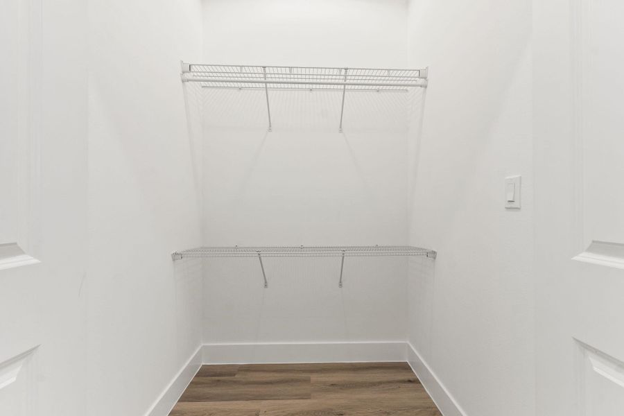 Spacious, unfurnished interior of a new home in , Fort Pierce (Image 34).