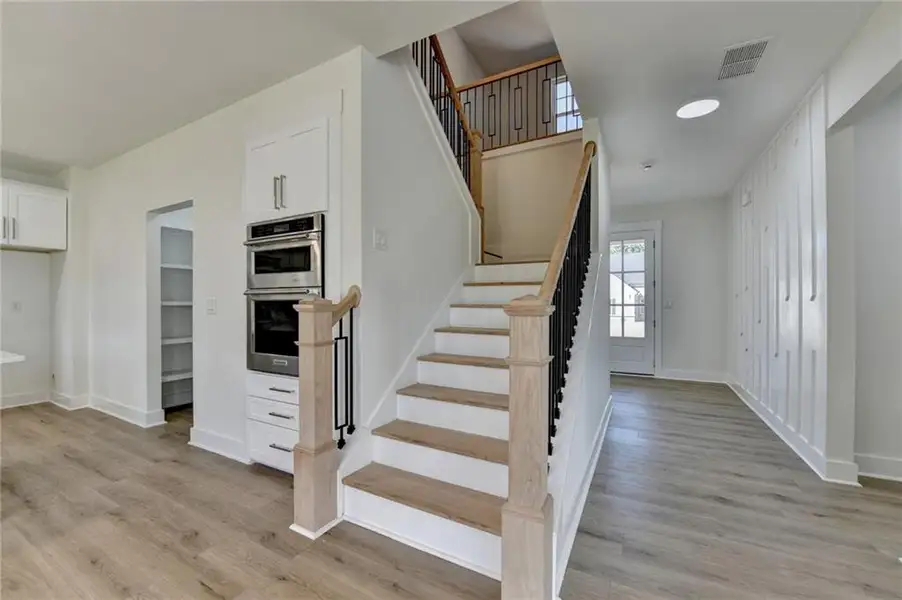 Furnished interior view inside a new home in , Jefferson (Image 5).