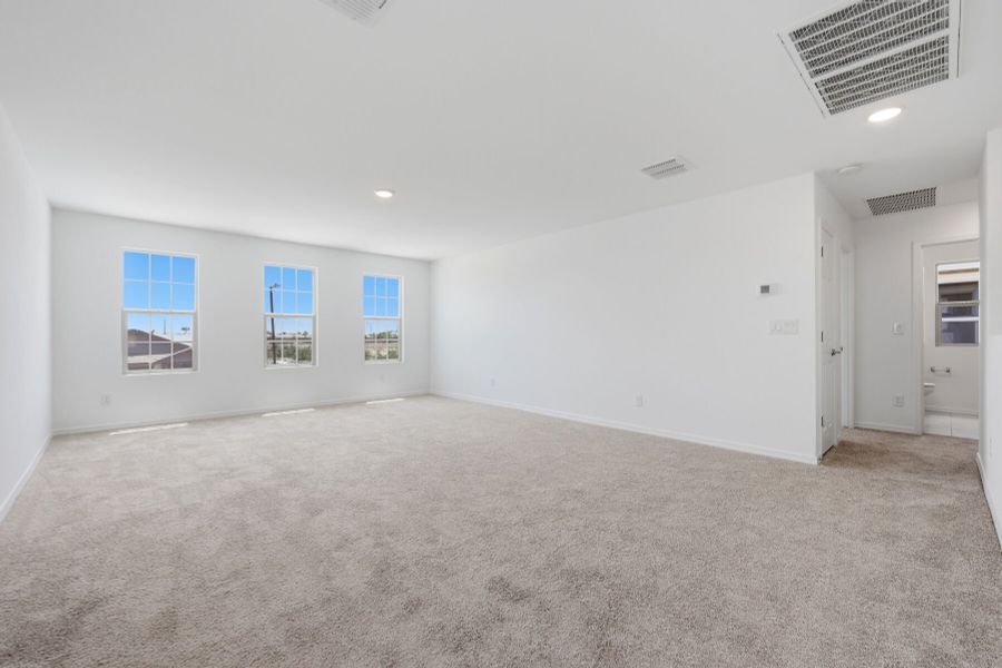 Representative unfurnished interior of a home built from the Pecan by Mattamy Homes in Baker Farms, Phoenix (Image 21).