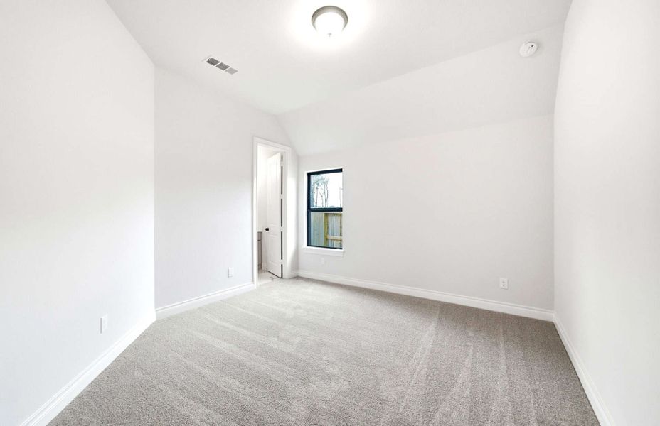 Spacious, unfurnished interior of a new home in The Highlands 55′, Porter (Image 42).