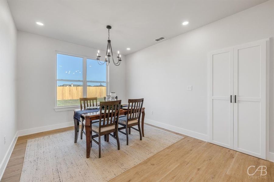 Furnished interior view inside a new home in , Abilene (Image 14).