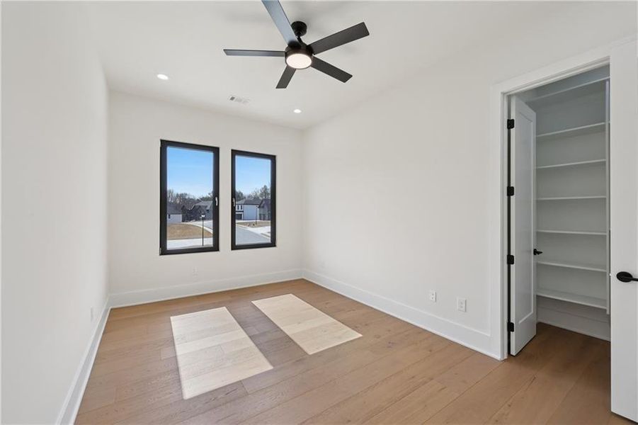Spacious, unfurnished interior of a new home in , Auburn (Image 50).