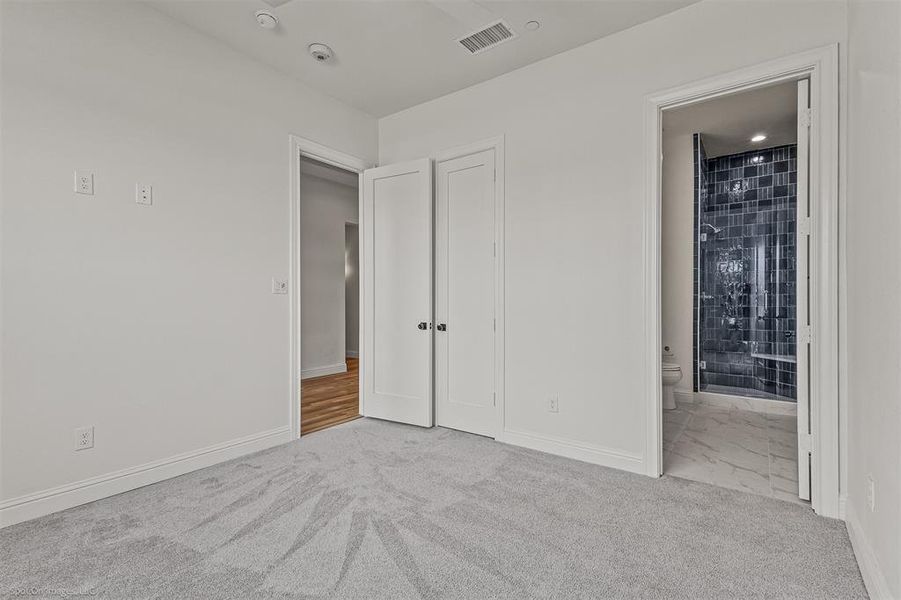 Spacious, unfurnished interior of a new home in , Heath (Image 20). Spacious, unfurnished interior of a new home in , Heath (Image 20).