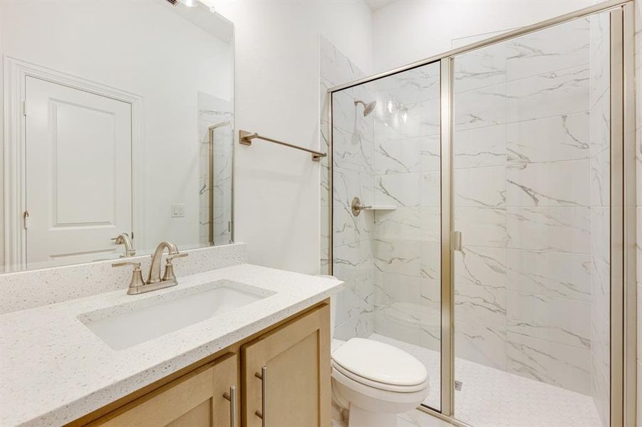 Furnished interior view inside a new home in Terracina, Rockwall (Image 19).