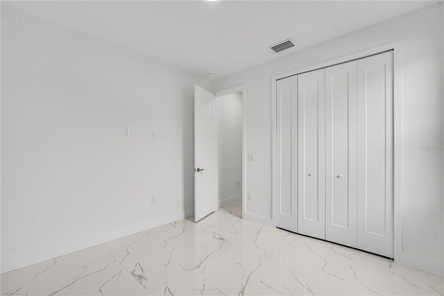Spacious, unfurnished interior of a new home in , Rotonda West (Image 30).