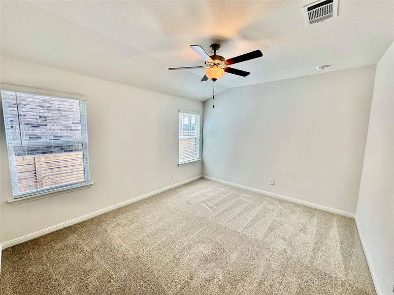 Spacious, unfurnished interior of a new home in Flora, Hutto (Image 13).