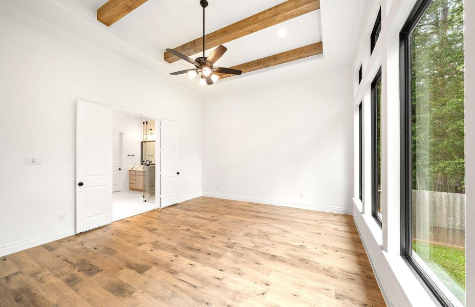 Spacious, unfurnished interior of a new home in Bridgeland 60′, Cypress (Image 19).