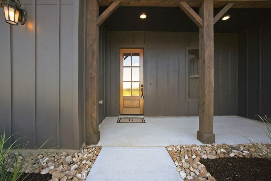 Exterior details and patio area of a home in Chapel Bend, Montgomery (Image 4).