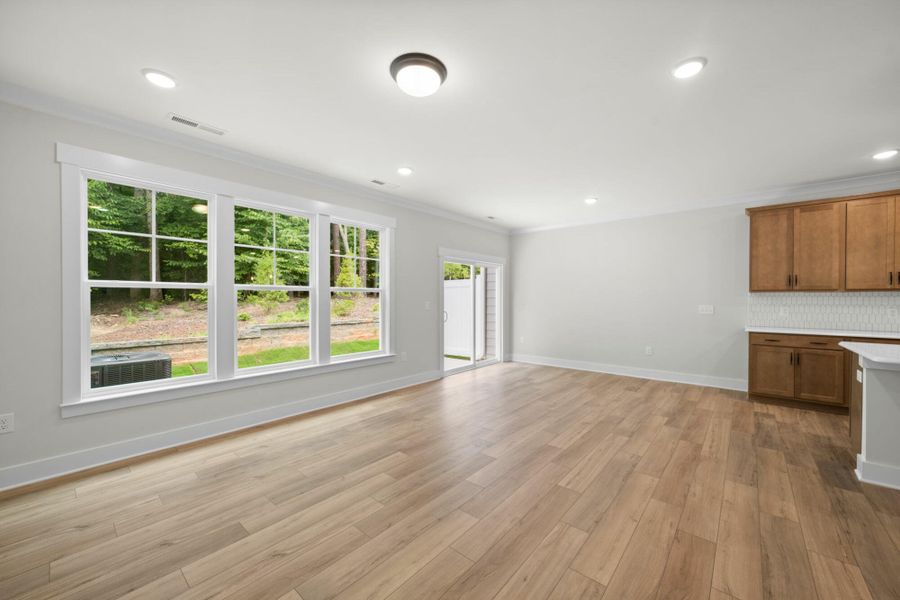 Spacious, unfurnished interior of a new home in Harbor Crossing, Greensboro (Image 16).